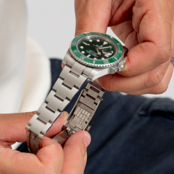 Rolex® Submariner Hulk Date...